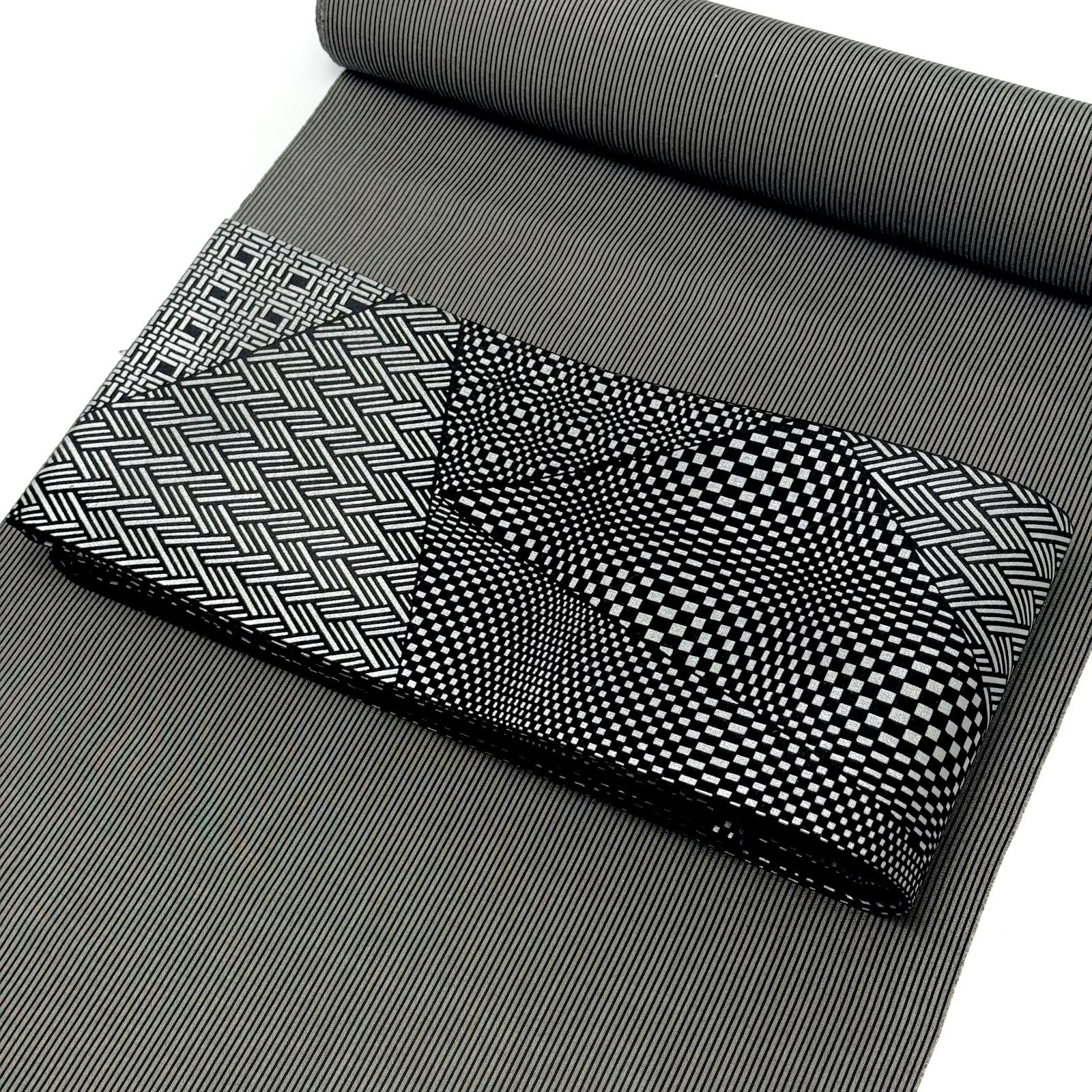 伊勢型紙　手染め　半幅帯　幾何学模様　形梅　石塚染工　「石塚久美子」　6550 伊勢型紙 手染め 半幅帯 幾何学模様 形梅 石塚染工 「石塚久美子