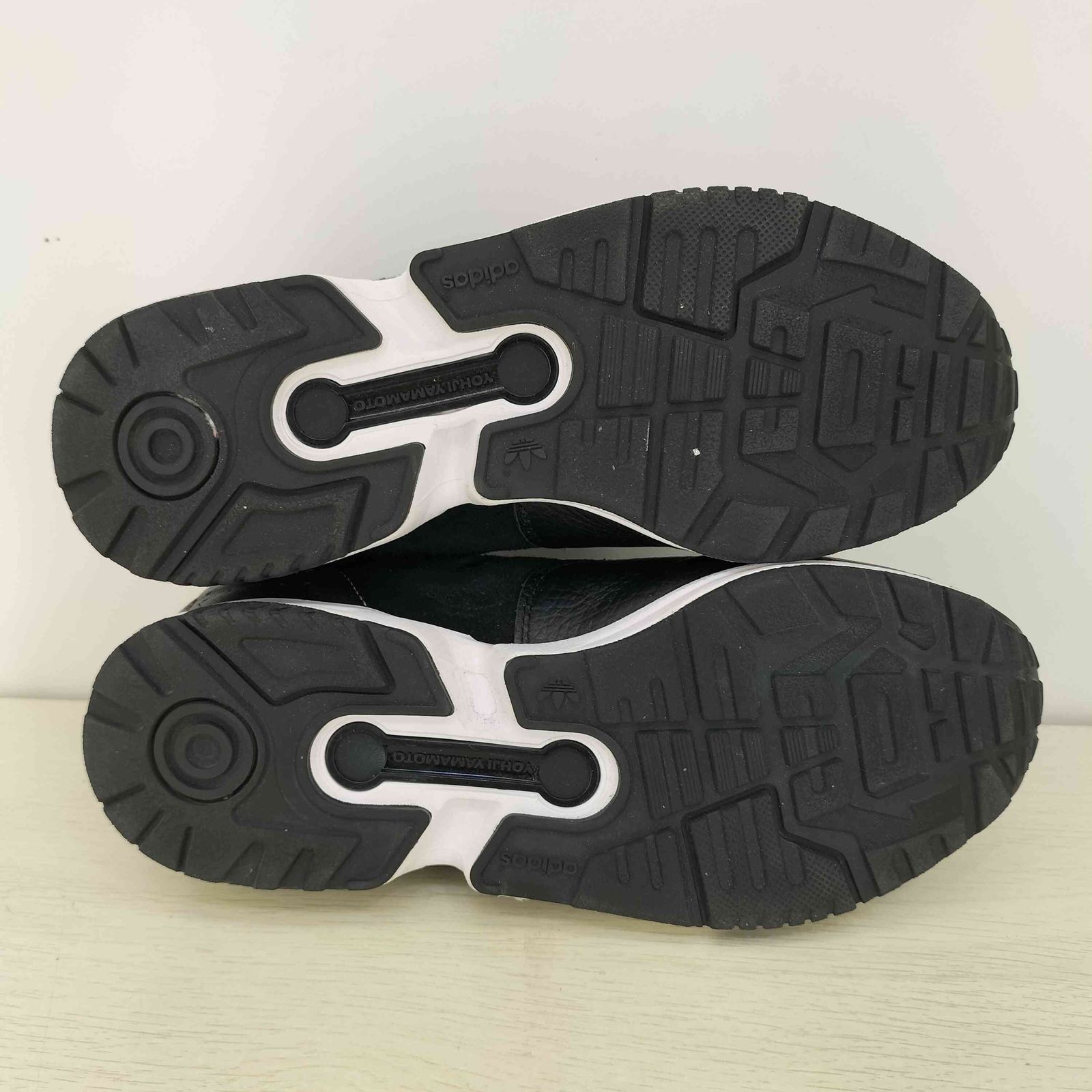 y@即購入可 ワイスリー Y-3 ZX-RUN レディース 表記無 - メルカリ