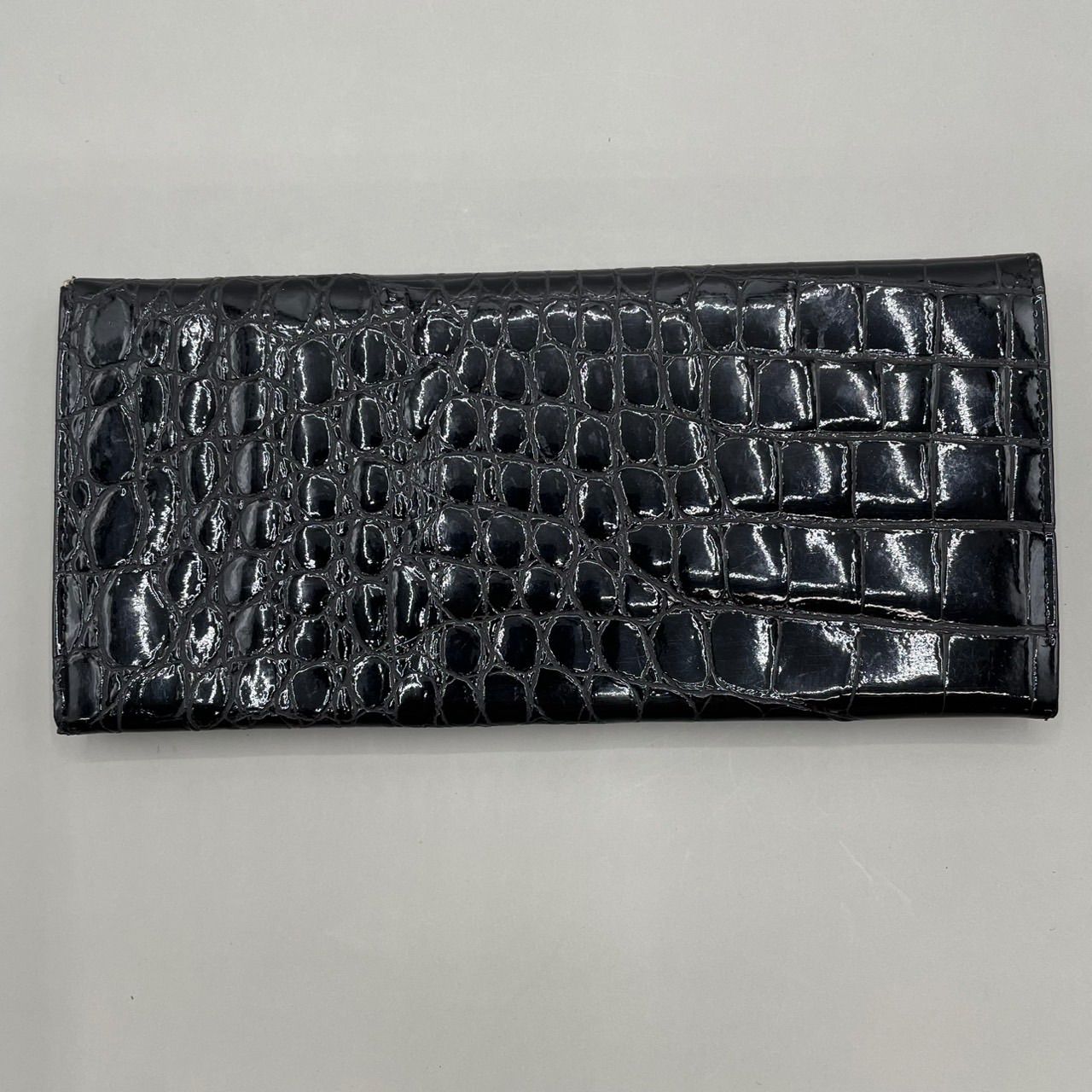 新品未使用 シャイニングクロコ 長財布 お札入れ 金金具 黒 ブラック