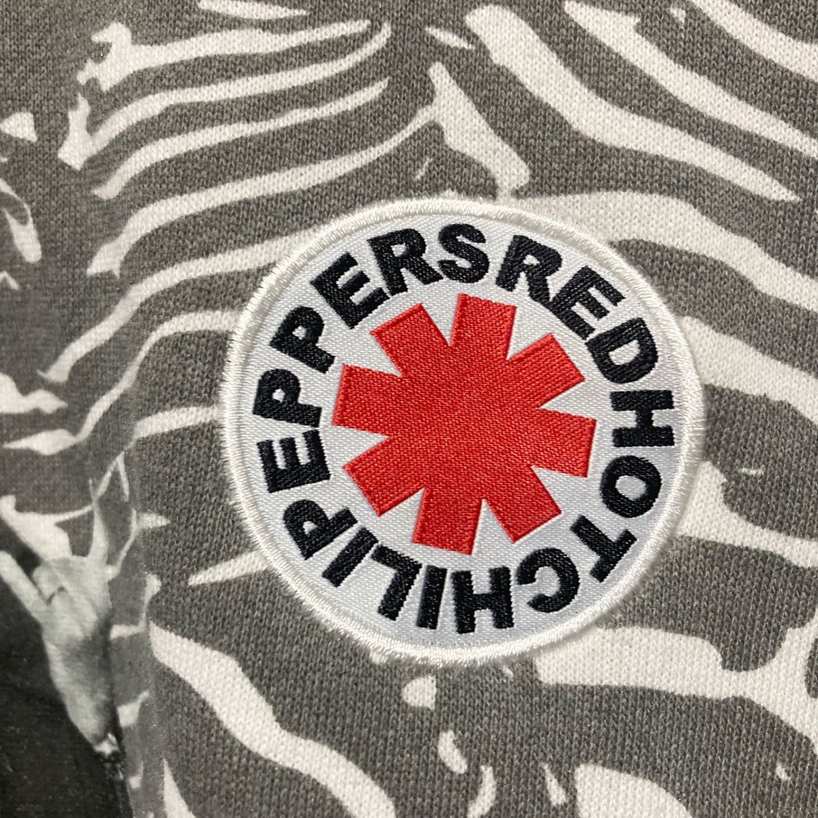 RED HOT CHILI PEPPERS スウェット ゼブラ トレーナー 総柄 XL - メルカリ