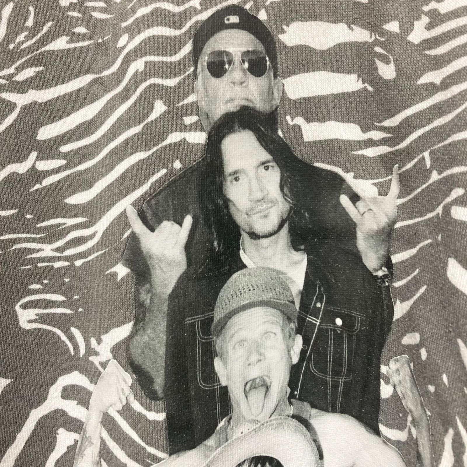 RED HOT CHILI PEPPERS スウェット ゼブラ トレーナー 総柄 XL - メルカリ