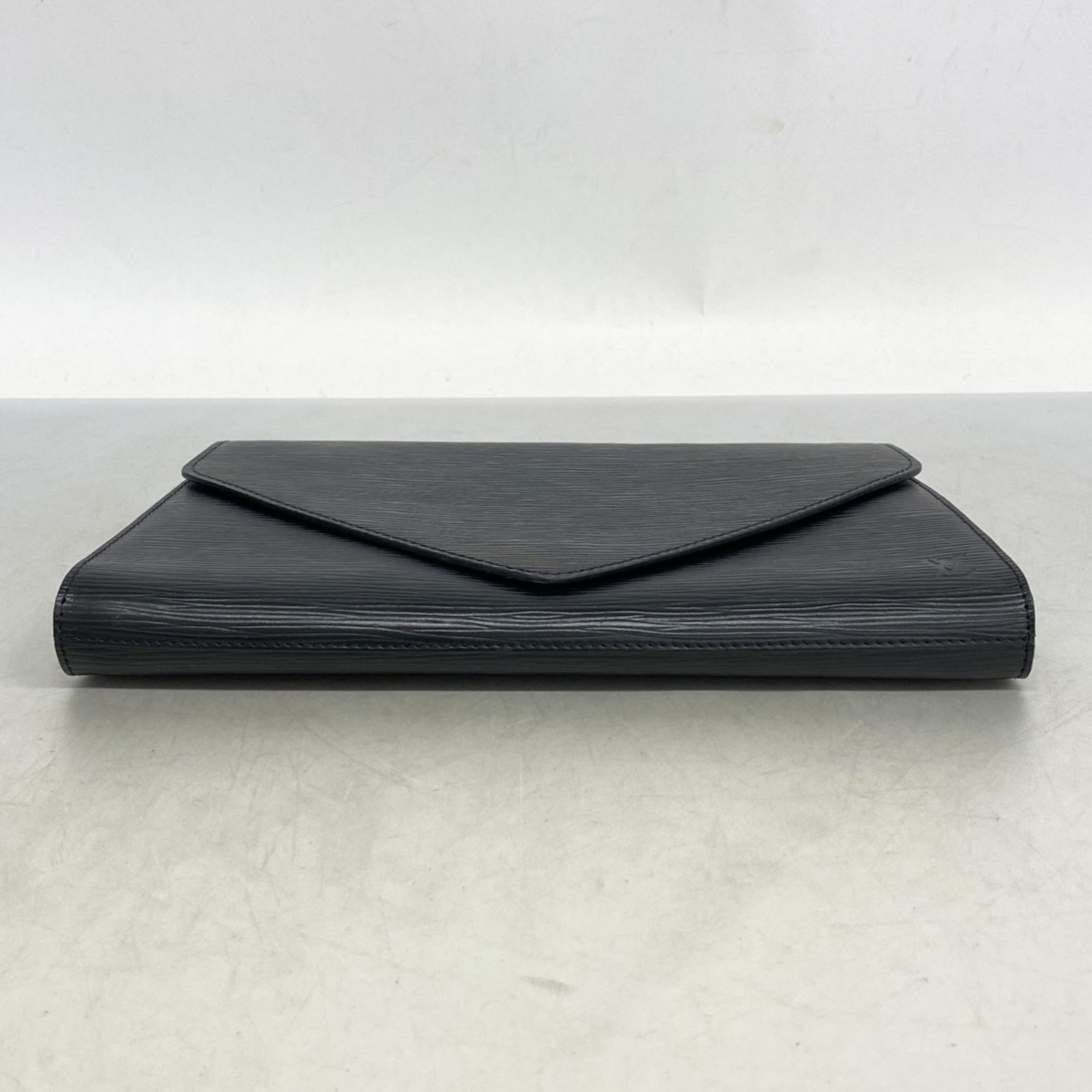 ルイ・ヴィトン(Louis Vuitton) ルイ・ヴィトン クラッチバッグ エピ