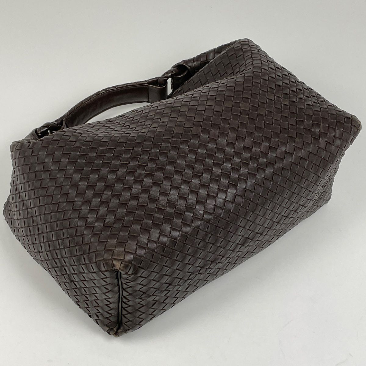 ボッテガヴェネタ BOTTEGAVENETA イントレチャート ショルダーバッグ