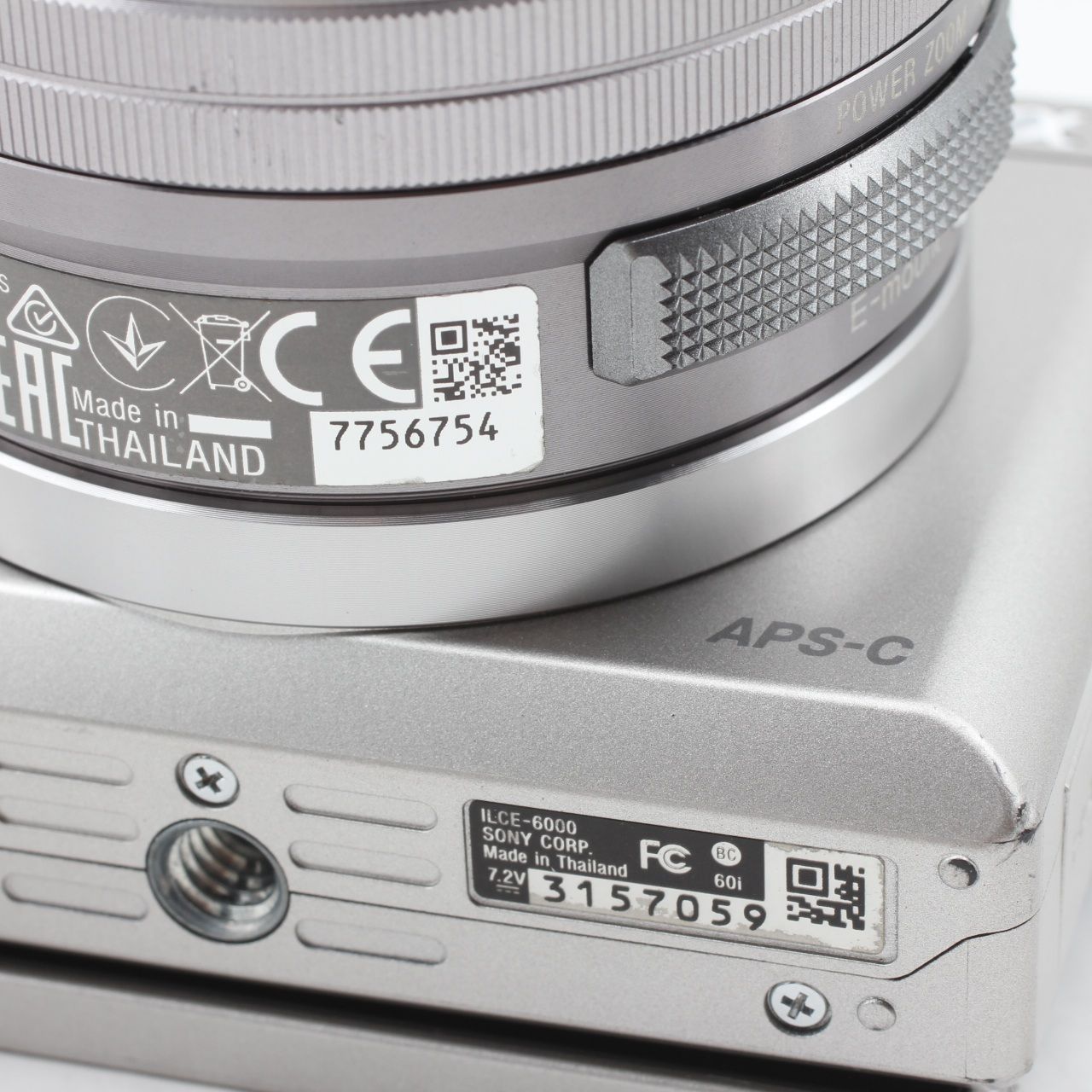 美品】SONY ソニー α6000 パワーズームレンズキット シルバー ILCE