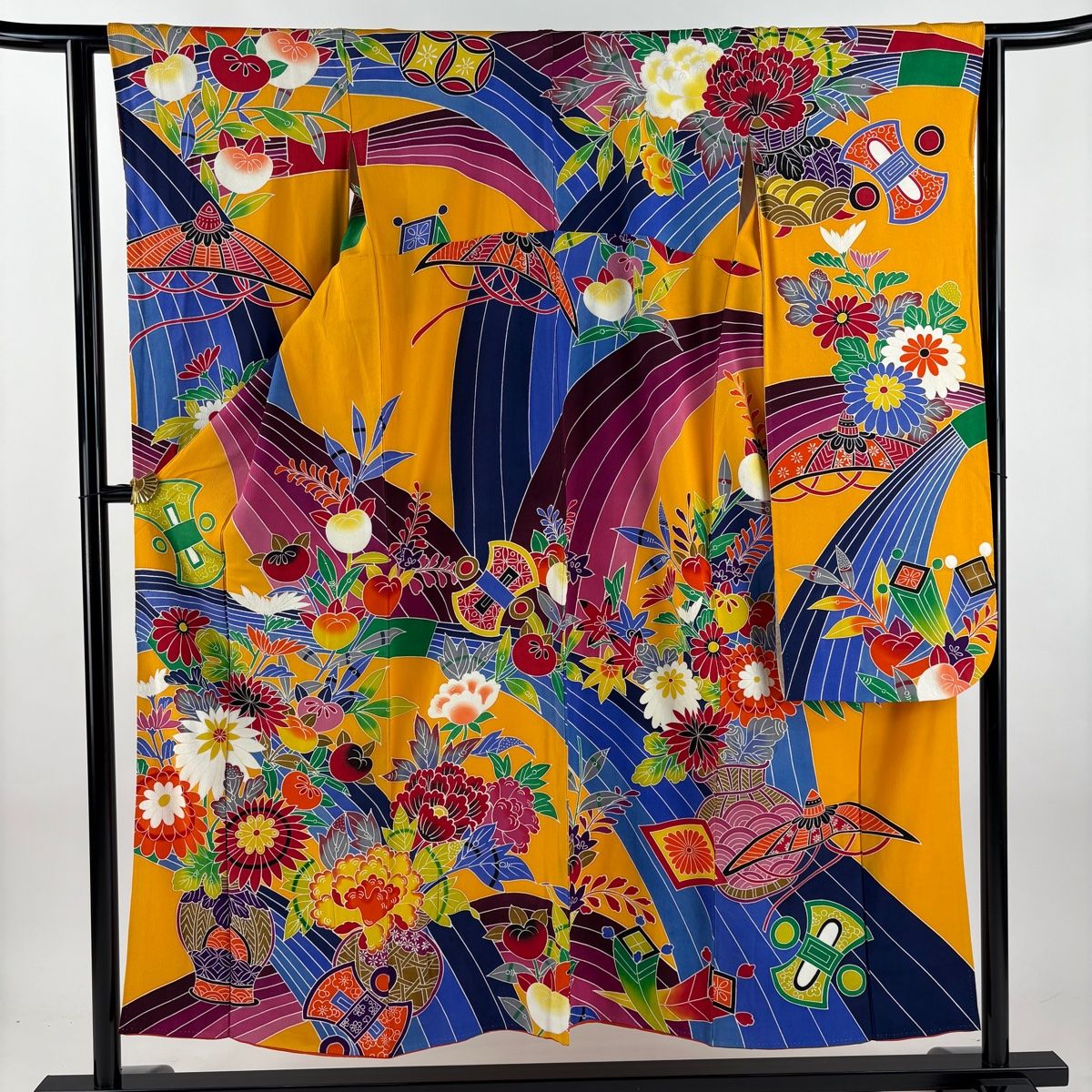 振袖 身丈152cm 裄丈62cm S 袷 花器 草花 染め分け 山吹色 正絹 名品 【】