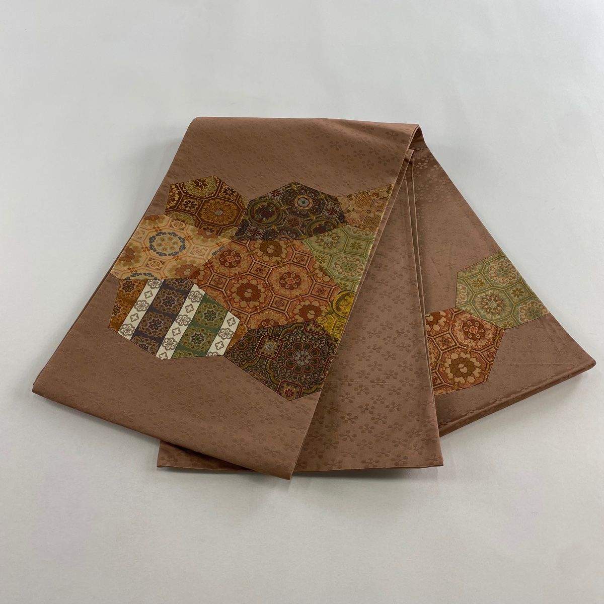 美品】 袋帯 秀品 関西仕立て 蜀江華文 華文 箔 切り嵌め 小豆色