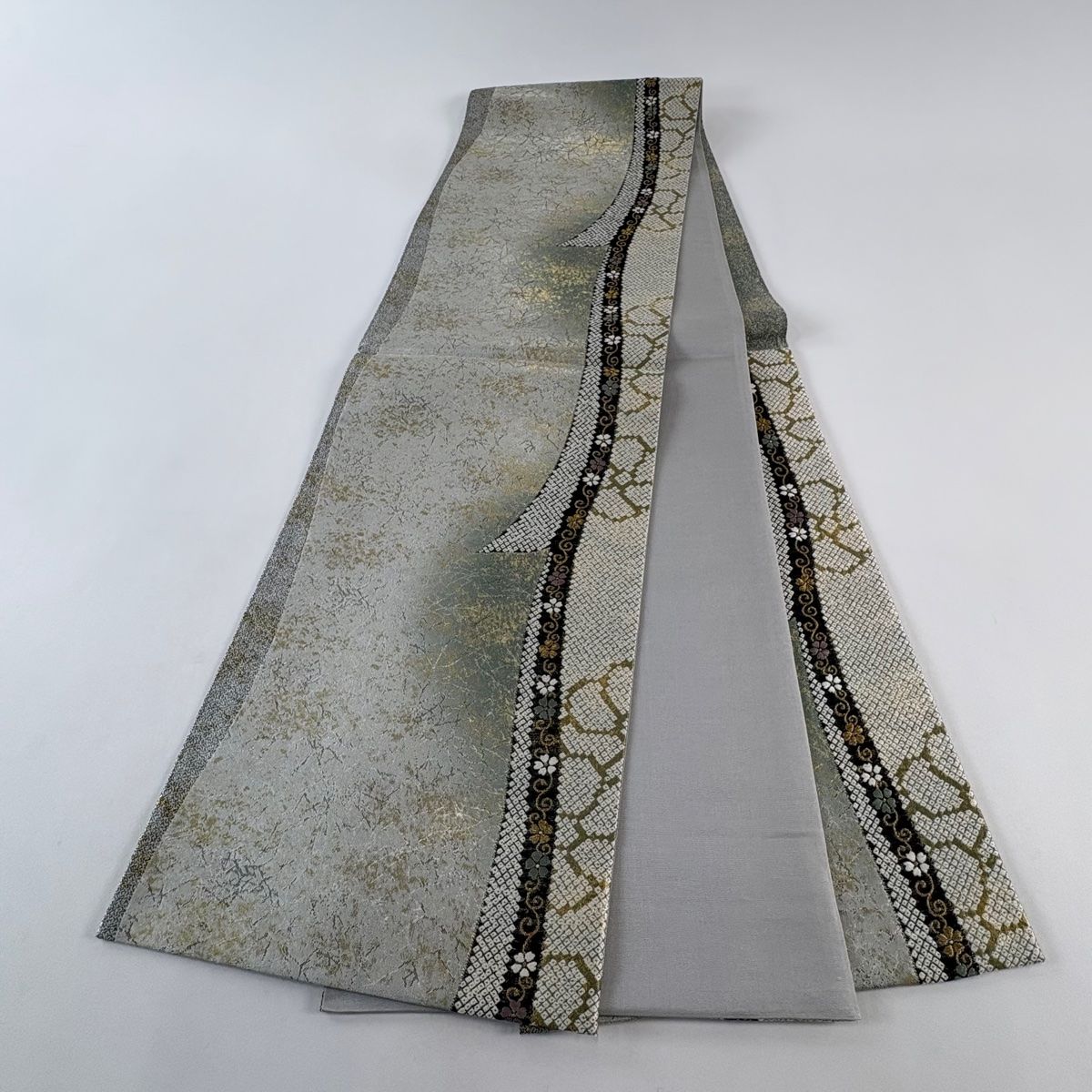 美品】 袋帯 秀品 桜 熨斗 箔 金糸 銀色 六通 正絹 【中古】 - メルカリ