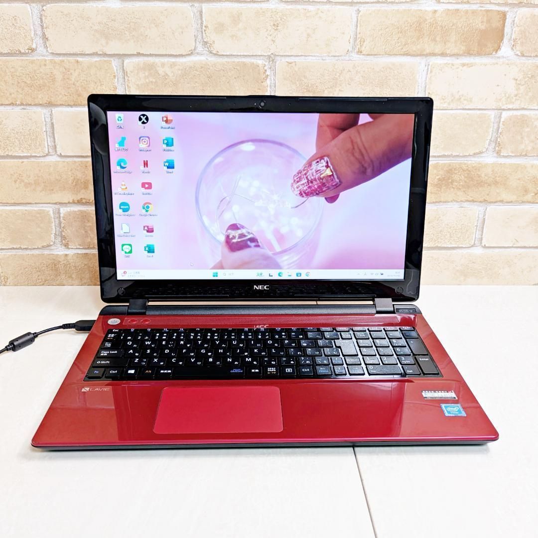 美品☆オフィス付き・爆速SSD/メモリ8GB Office2021☆初心者OK