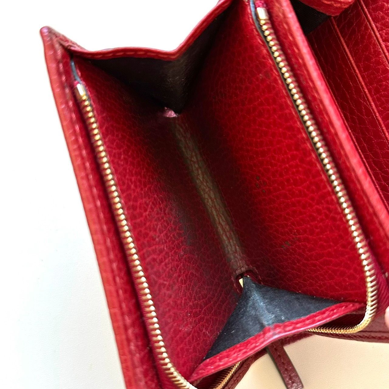 グッチ GUCCI 二つ折り財布 GGマーモント レッド - メルカリ