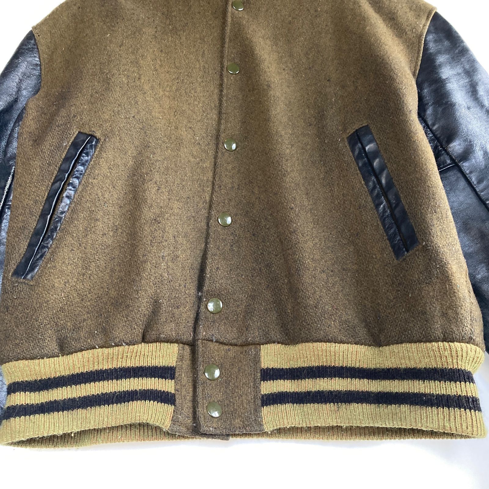 ヴィンテージ　1990年代　ゴールデンベア　スタジャン　美品 ヴィンテージ1990年代ゴールデンベアスタジャン美品