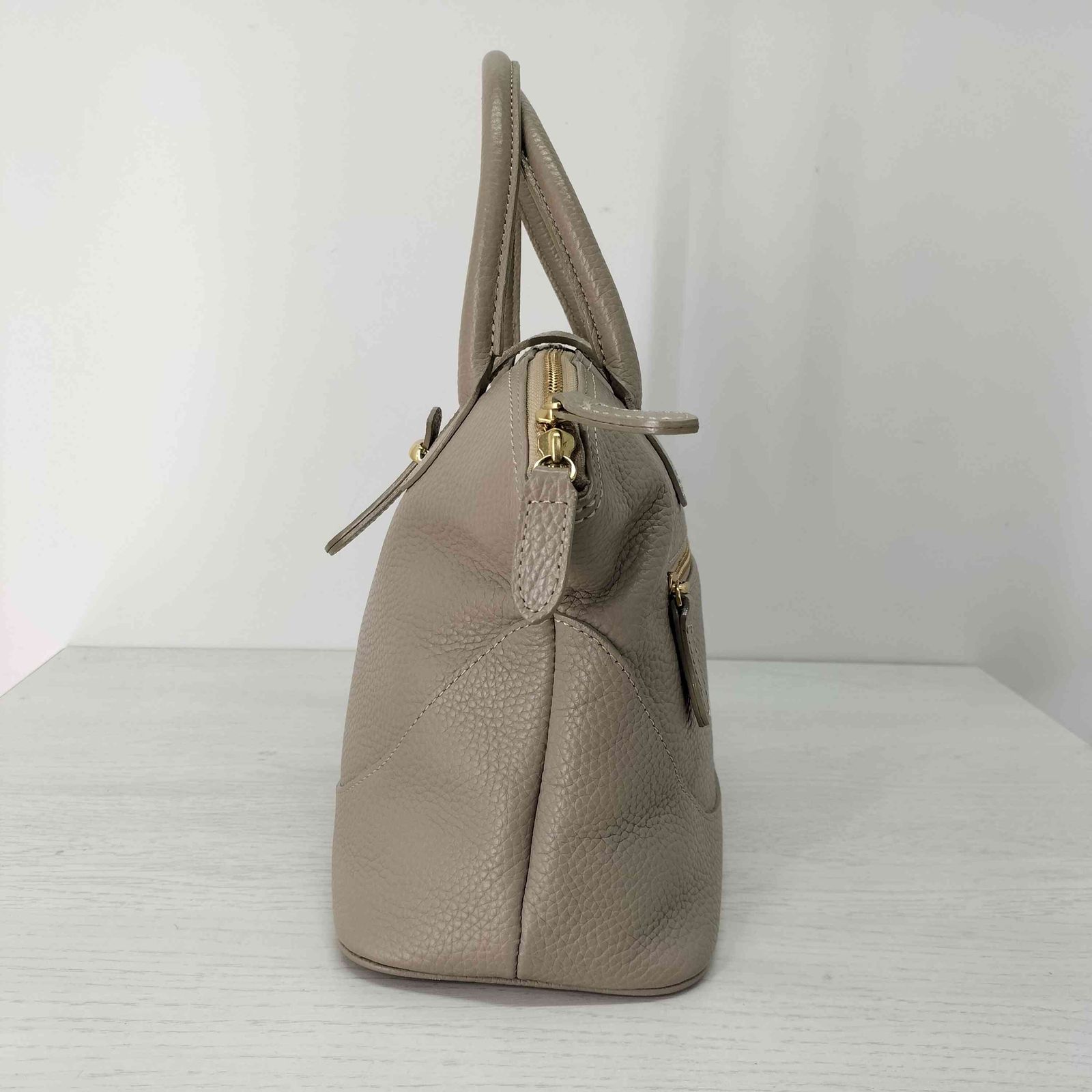 専用品WAKO 銀座和光 シボ革 レザー グレージュ 2WAYハンドバッグ 和光 WAKO トートバッグ ショルダー 2WAY レザー マグネット ロゴ