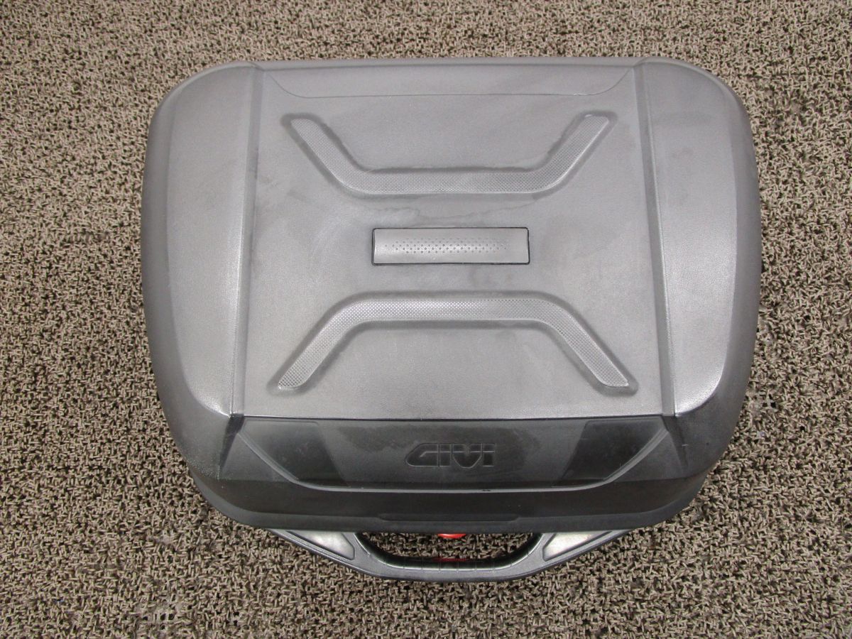 CB400T リアだけ CB400SF 社外 Givi リアボックス □A8227！NC31 カスタム素材に ホンダ