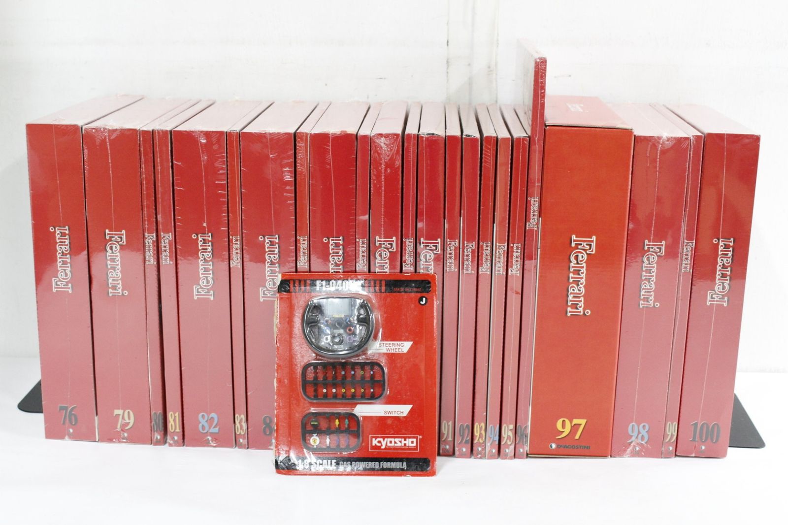 未開封 デアゴスティーニ フェラーリ F2004 ラジコンカー 76.79-100巻