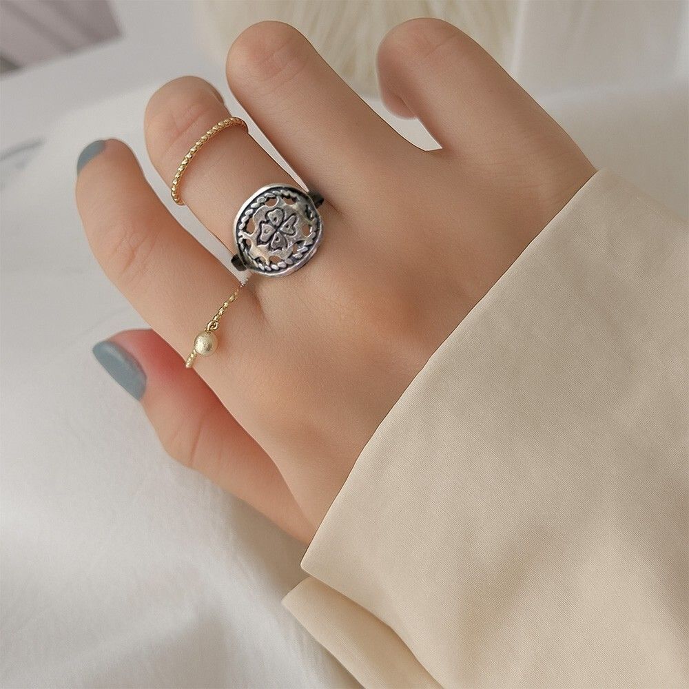 ロープと四つ葉のクローバー 透かし 925 シルバー ヴィンテージ オーバル リング 銀 指輪 Lucky Clover レトロ 自然派 Y13-G  Amazon.co.jp: 回転する四つ葉のクローバーリング、調節可能な開閉リング、不安やストレスを和らげるラッキーフラワーリング (銀) :  ファッション