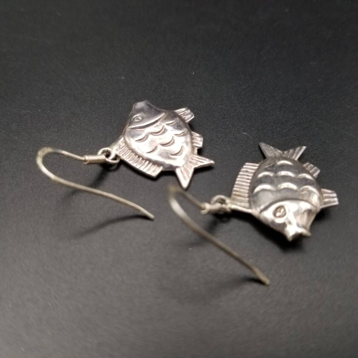 476,焼き魚ピアス 476,焼き魚ピアス