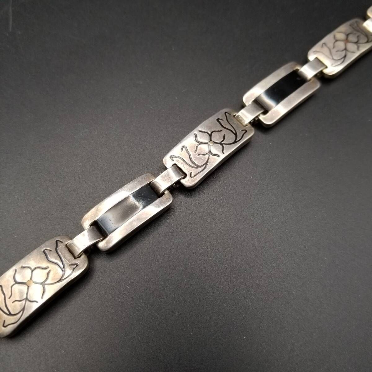 メキシコ 925 シルバー フローラル パネル オニキス インレイ