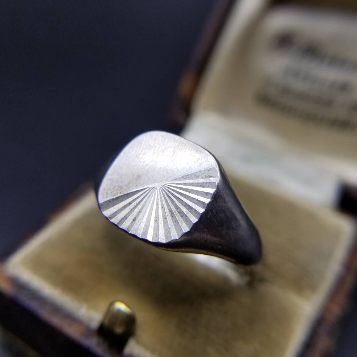 Henry Griffith & Sons Ltd,ヴィンテージ,リング Henry Griffith & Sons【イギリス】ダイヤモンド 9金シグネットリング