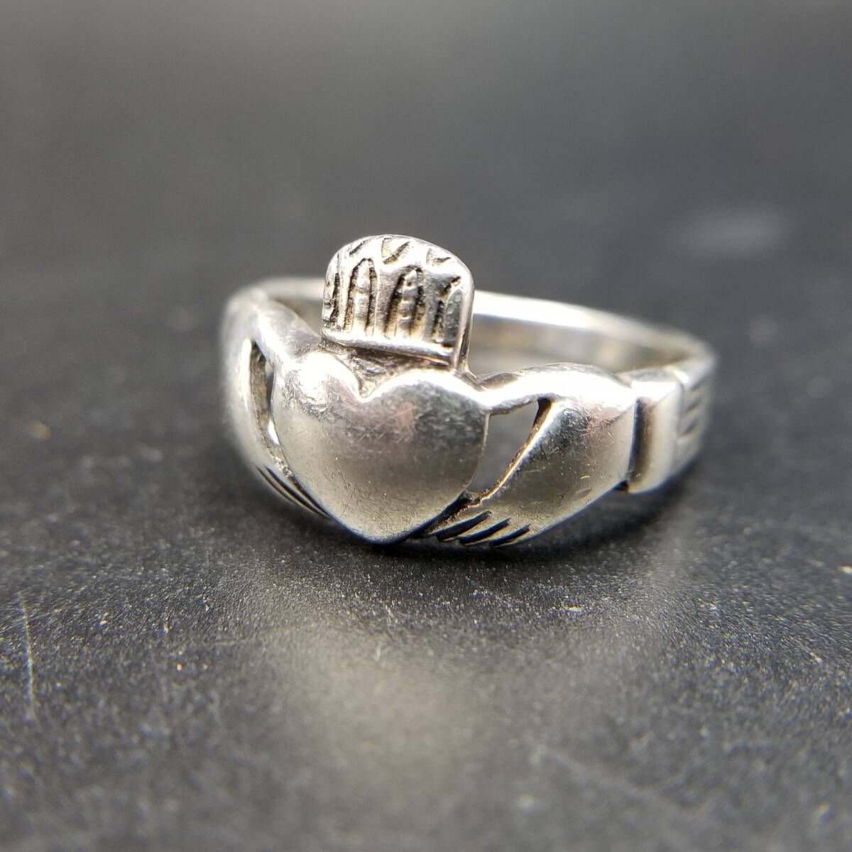 ヴィンテージ オールドイングリッシュリング シルバー925 11号 USA製 ヴィンテージ オールドイングリッシュリング シルバー925 11号 USA製