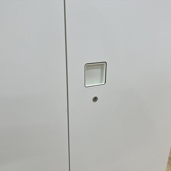 両開キャビネット 書庫 スチールキャビネット オカムラ ネオホワイト 中古｜オカムラ｜レクトライン｜両開き書庫（ダイヤル錠タイプ