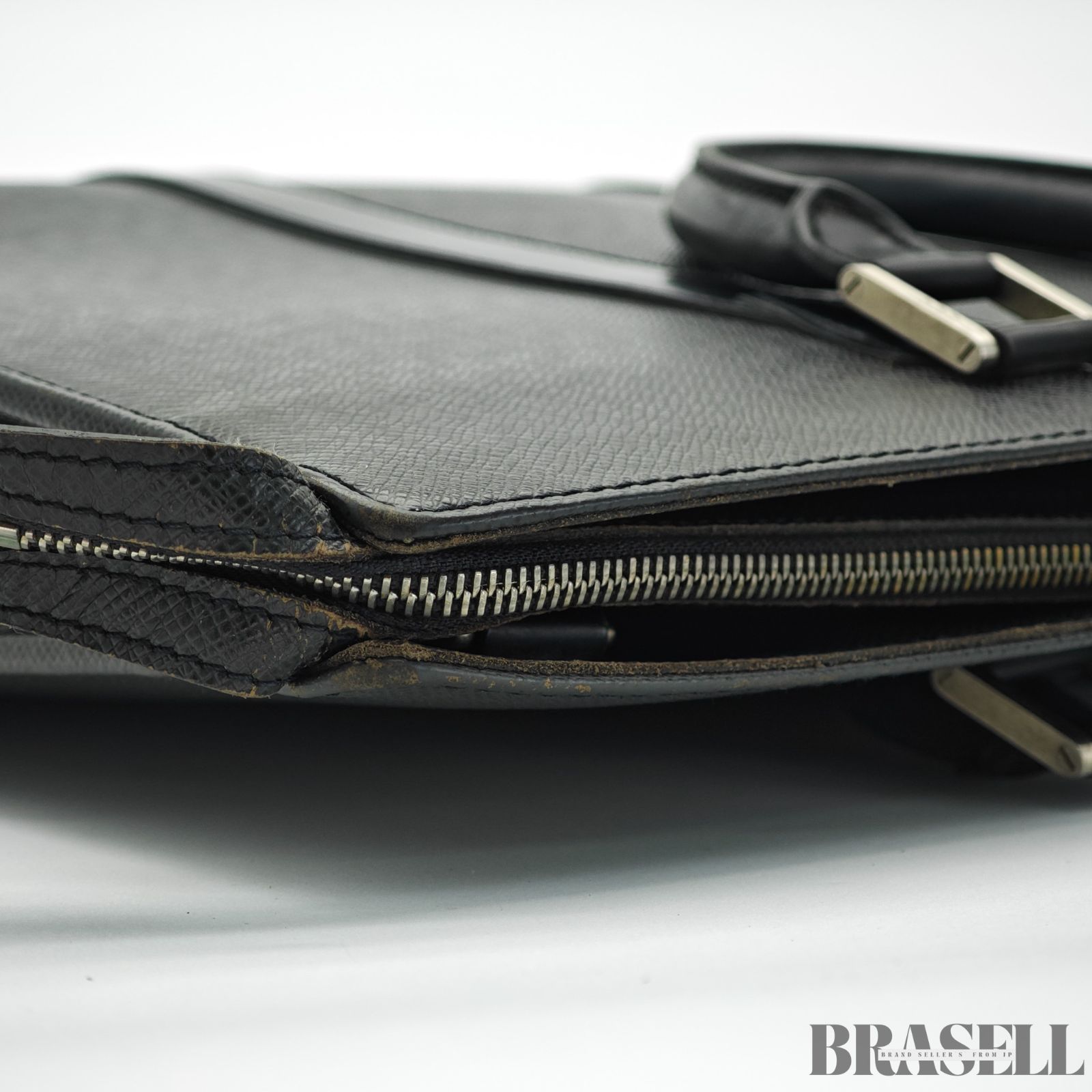 LOUIS VUITTON ルイ・ヴィトン タイガ ポルトドキュマンロザン M30052 