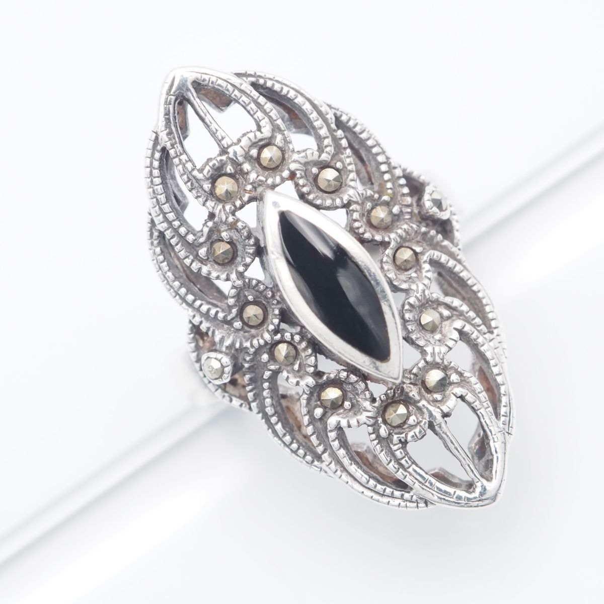 ヴィンテージ リング 銀細工 マルカジット 透かし彫り 立体彫刻4ハート 542 ヴィンテージ リング 銀細工 マルカジット 透かし彫り 立体彫刻4ハート 542