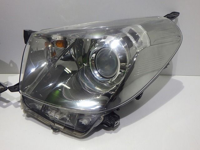 トヨタ iQ KGJ10 ハロゲンヘッドライト 左右 コーティング済み アイキュー/IQ KGJ10/NGJ10 純正 ヘッドライト/ランプ レベライザー