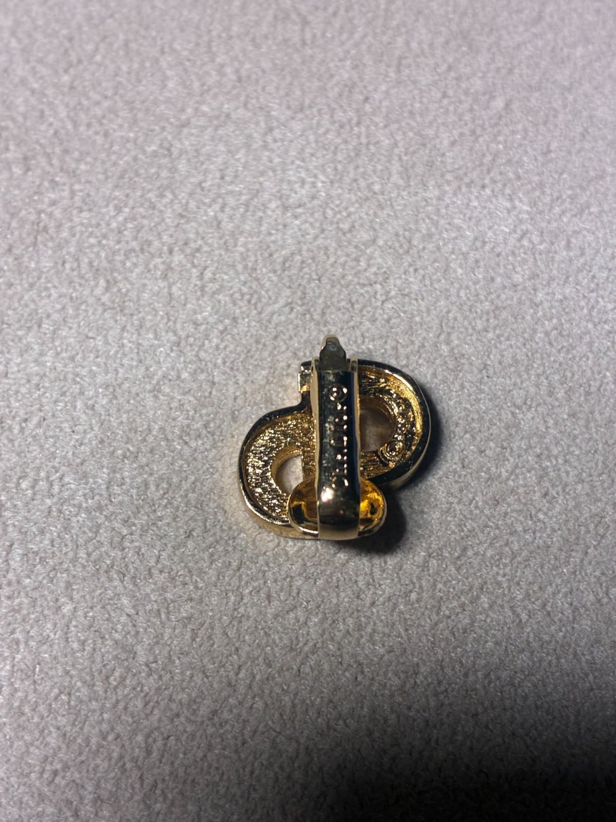 056【ディオール】CDロゴ　スター　カラーストーン　イヤリング　片方のみ クリスチャンディオール イヤリングCDロゴ ラインストーン 片方のみ