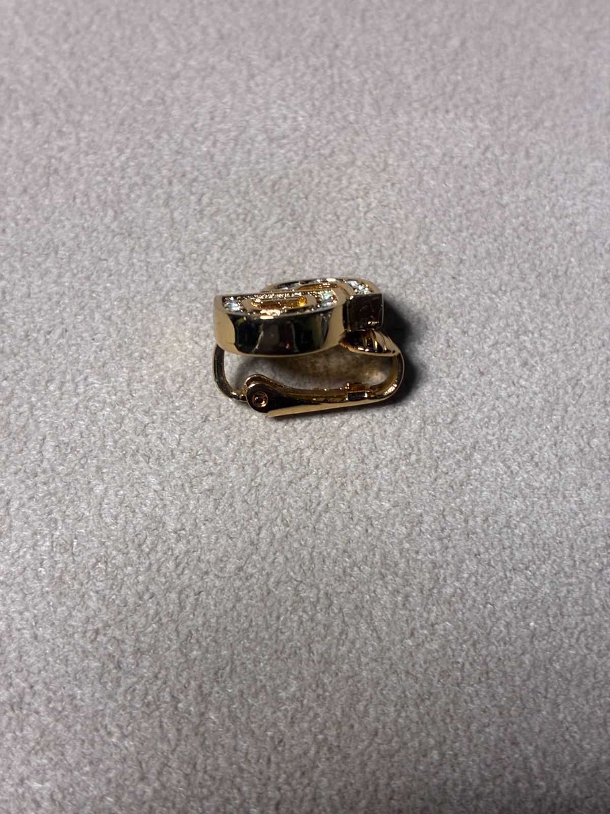 クリスチャンディオール イヤリングCDロゴ ラインストーン 片方のみ