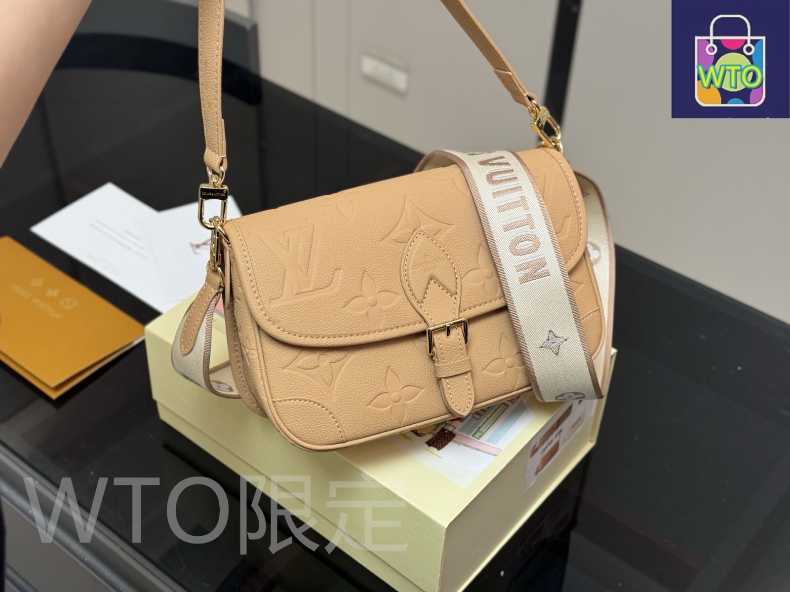 ほぼ新品 正規品 LOUIS VUITTON フランス製 ハンドバッグ 本革製 LOUIS VUITTON Monogram Spontini 2way Hand Shoulder Bag