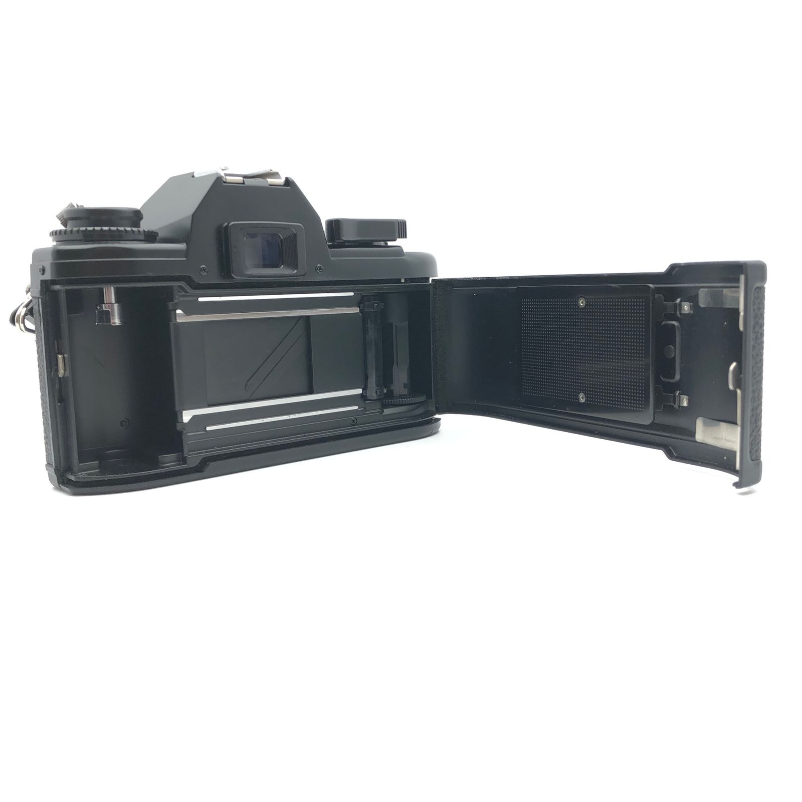 ジャンク品扱い ★☆ Nikon EM ボディ 一眼レフ フィルムカメラ ニコン ニコン NIKON EM ボディ◇一眼レフフィルムカメラ/ジャンク品ランク