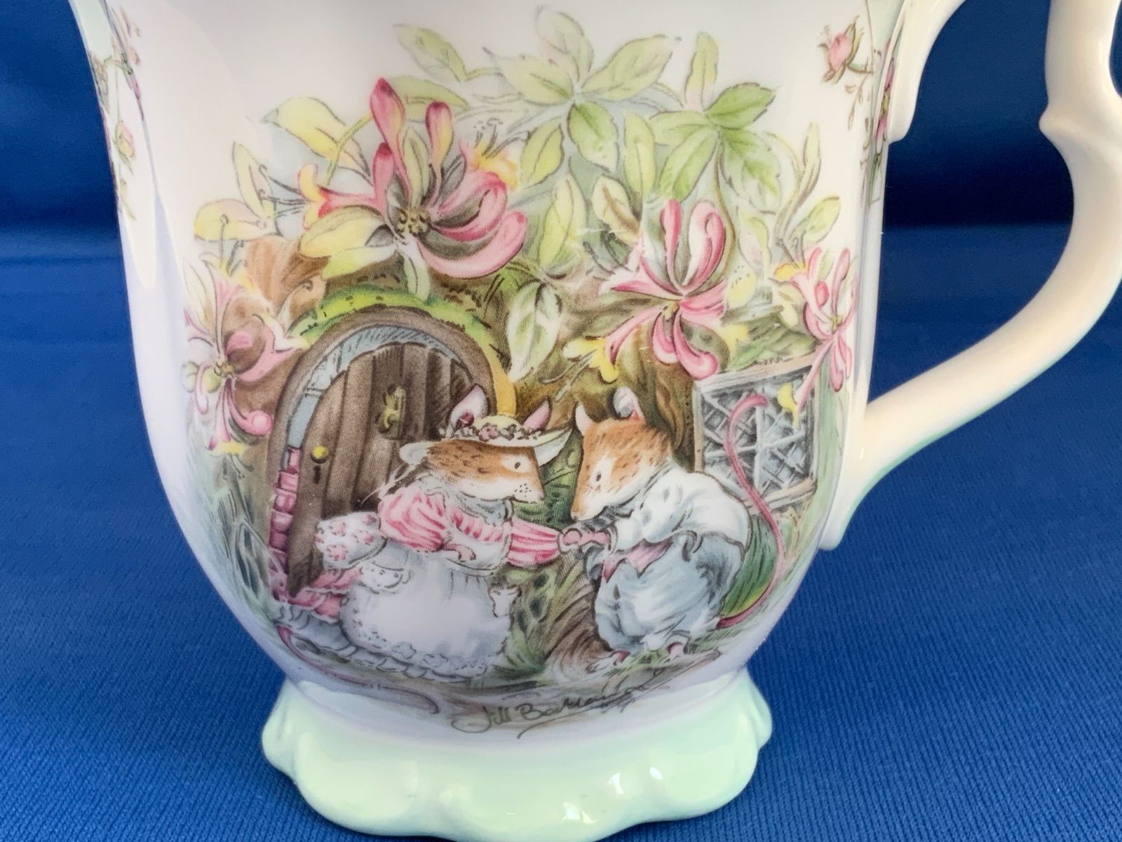 Royal Doulton ロイヤルドルトン ブランブリーヘッジ サマー - メルカリ Royal Doulton ロイヤルドルトン ブランブリーヘッジ サマー - メルカリ