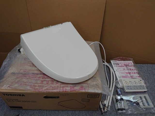 未使用品】 東芝 温水洗浄便座 SCS-TRK2000 パステルアイボリー 楽天