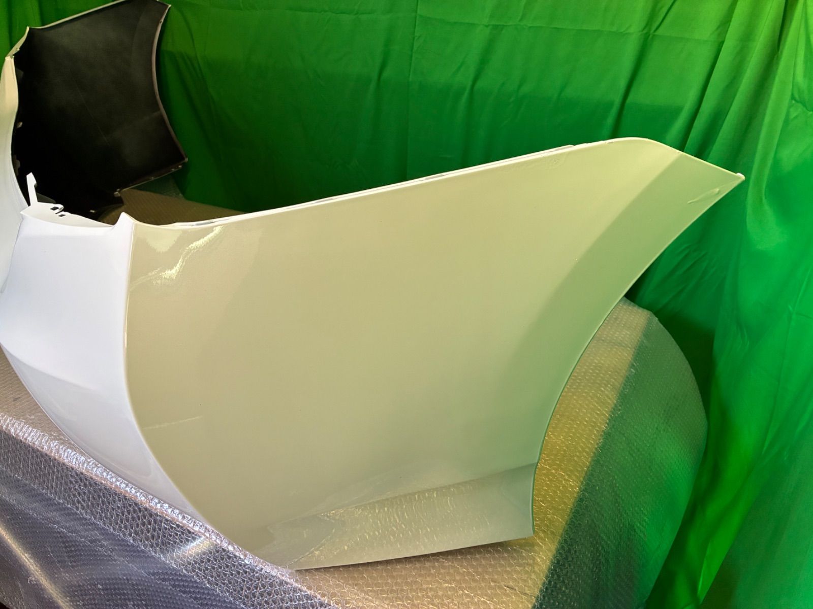 TOYOTA 30系プリウス/30プリウス リアバンパー/ホワイト（070）(訳あり