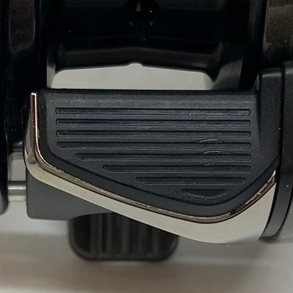 シマノ 20メタニウム XG 右ハンドル ベイトリール 中古品 △△ SHIMANO シマノ ベイトリール 20メタニウム XG 右ハンドル 箱