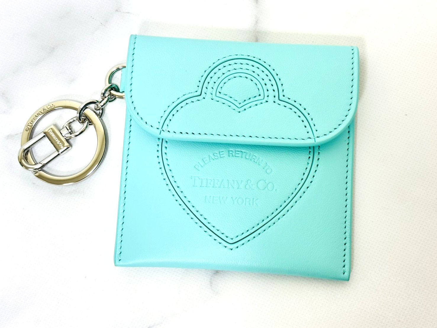 新品未使用Tiffanyリターントゥティファニー　ポーチバッグチャーム　ブルー ☆TIFFANY&Co. ティファニー リターントゥティファニー ハート レザー