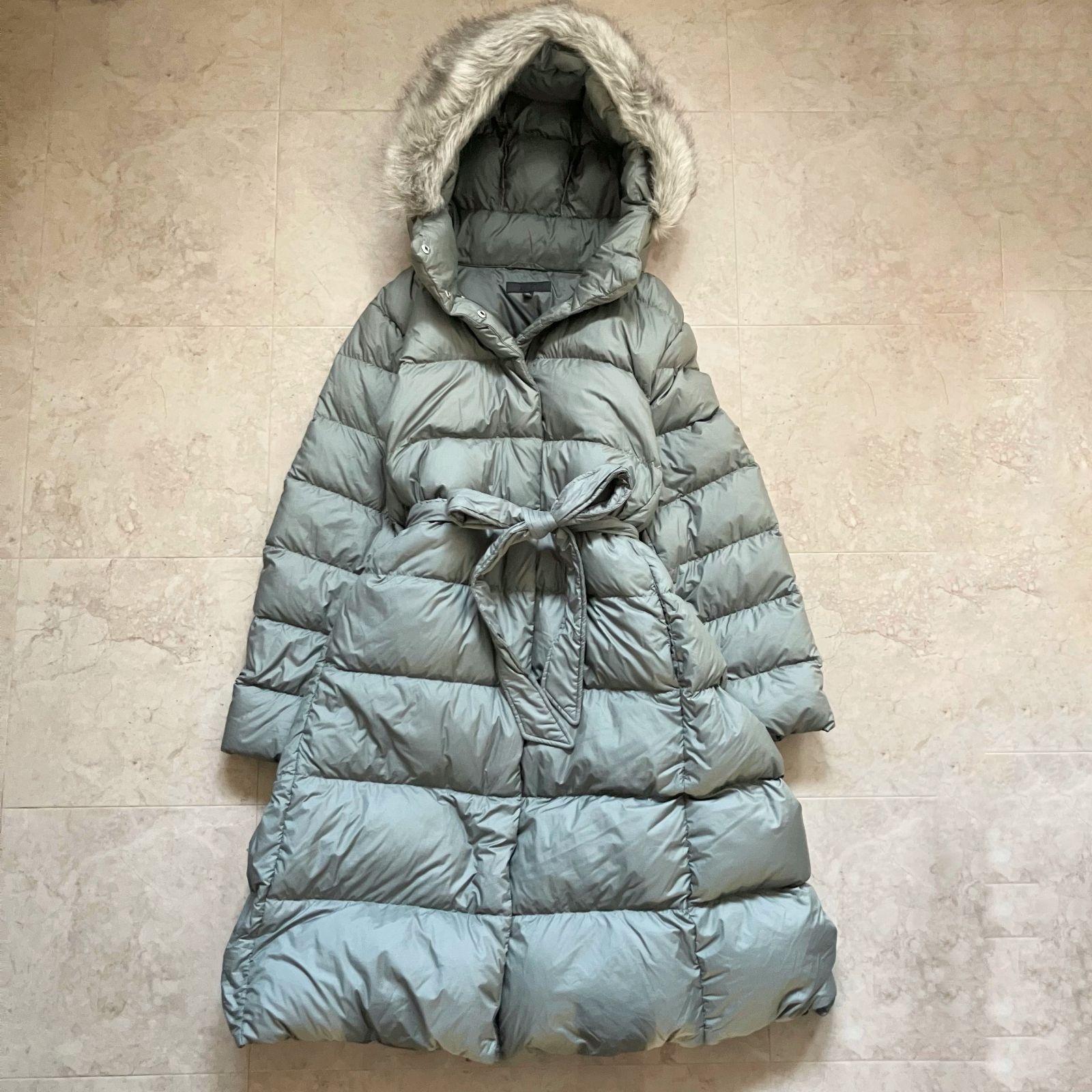美品】UNIQLO ウルトラライトダウンロング 3XL / ダウン90% フード 