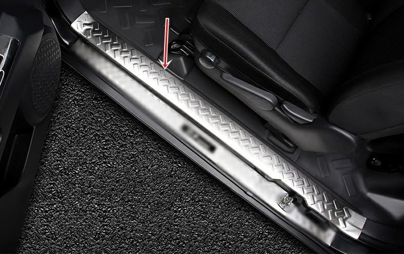 新型 トヨタ・FJクルーザー 専用 スカッフプレート ガーニッシュ 防傷