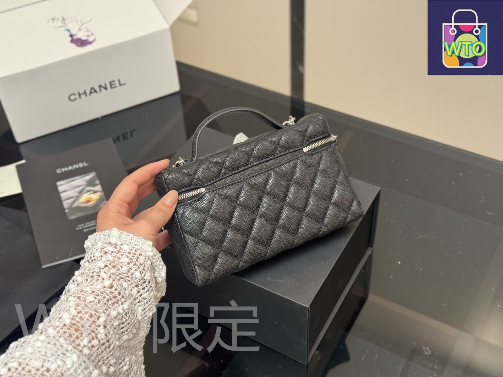 今日特価】Chanel シャネル ランチボックスホボ ラウンジバッグ 軽量で