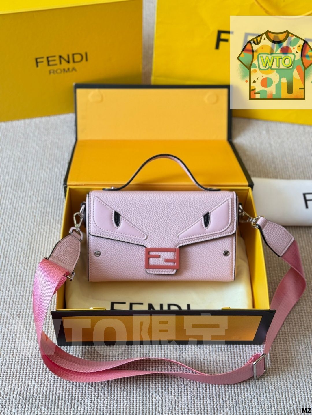 今日特価】Fendi Fendi Eyes Monster Square Bag - フェンディ
