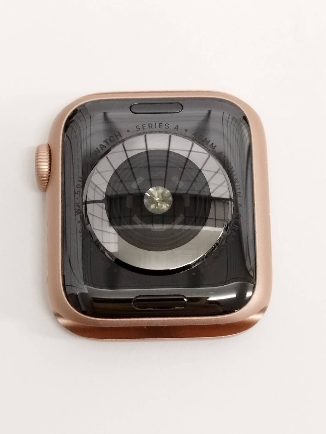 Apple Watch Series 4/GPS+セルラー/40mm/A2007/ゴールド〈MTVG2J/A〉