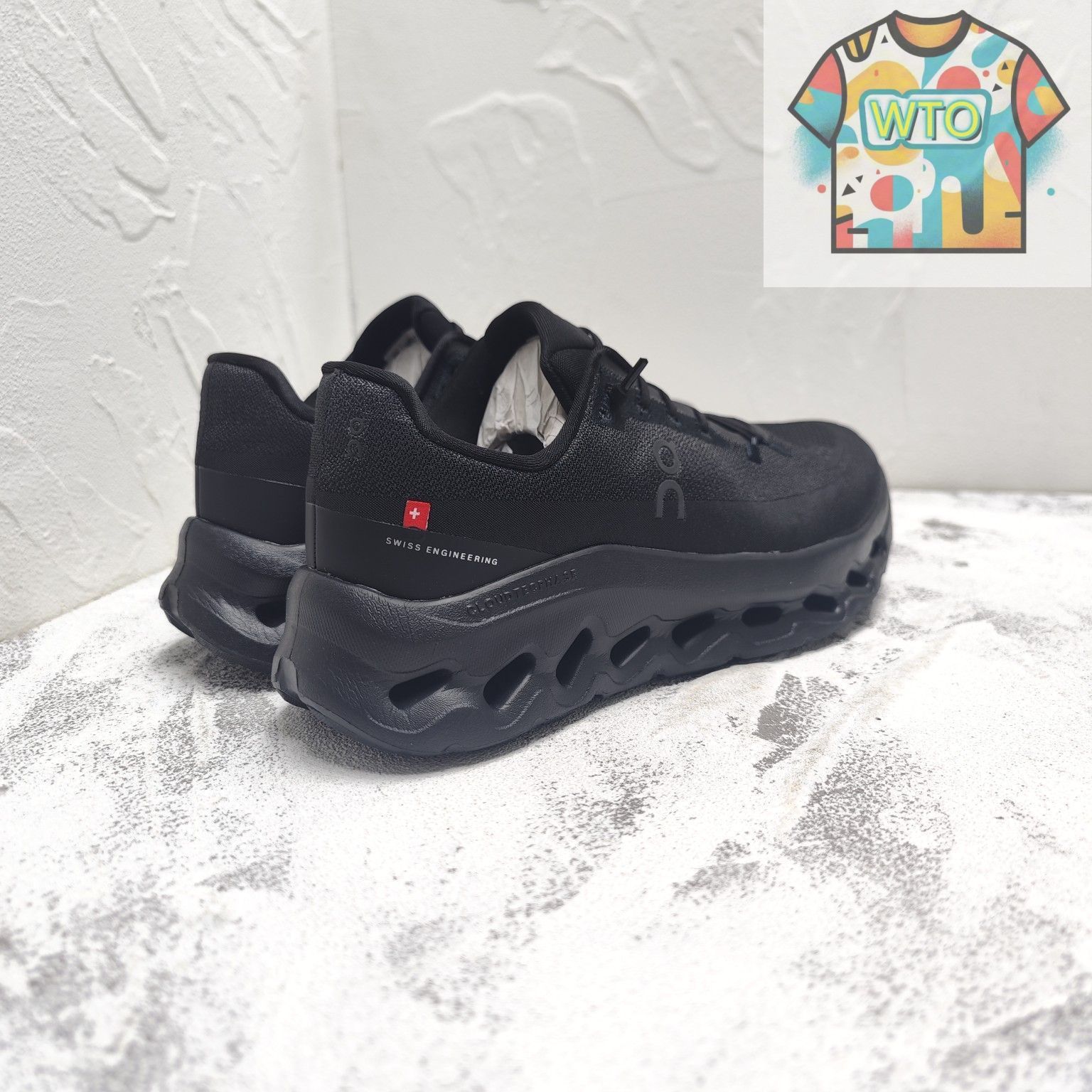 On cloudtilt ブラック　新品未使用 メンズ Cloudtilt | ブラック & グレー | On 日本