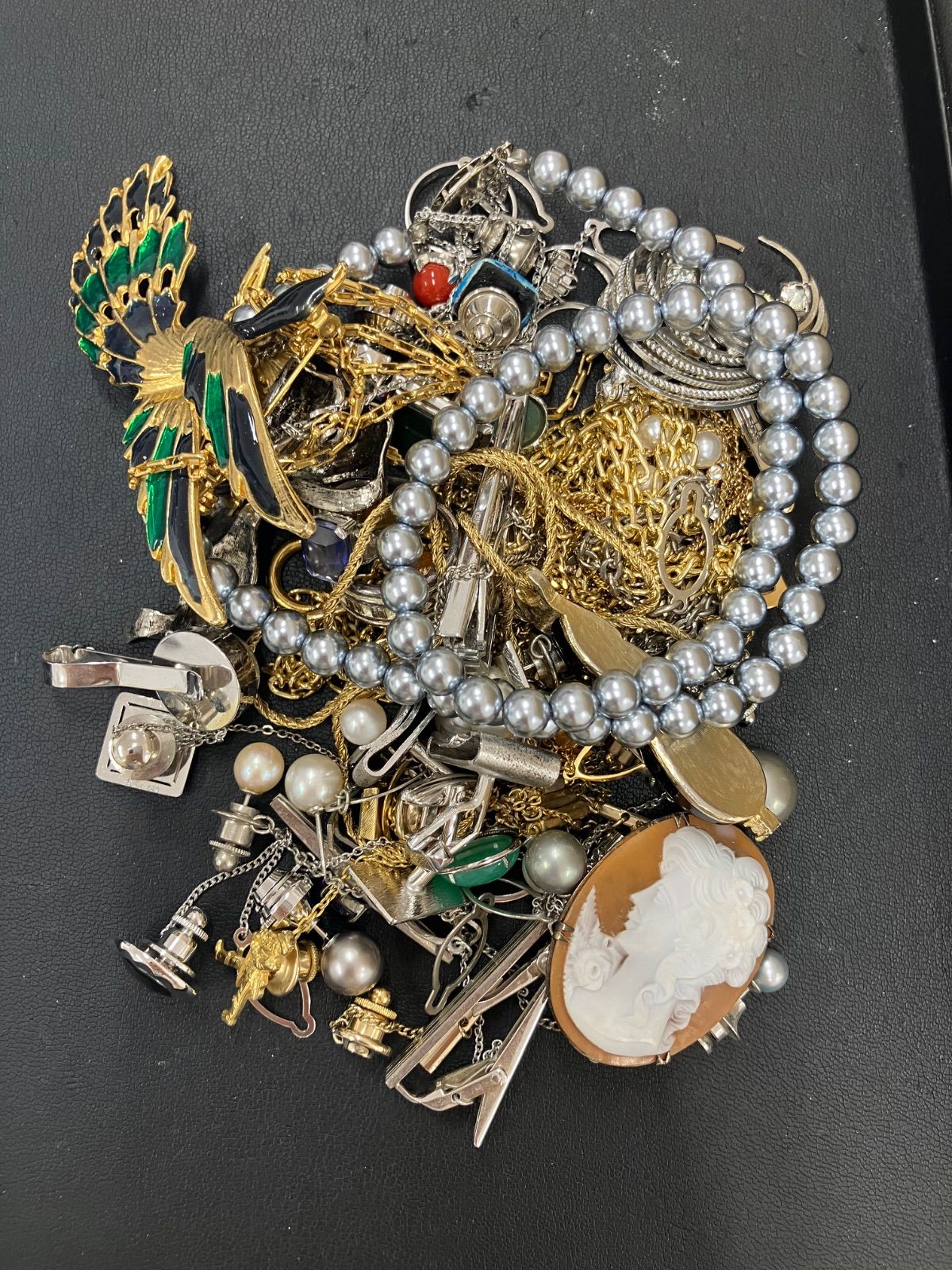 遺品整理 生前整理 アクセサリーまとめ3 - メルカリ