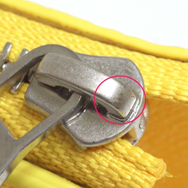 ルイヴィトン ヴィクター･ウォレット モノグラム・グロウ キャンバス グレー/イエロー M14764 コンパクト財布 未使用品 ルイヴィトン ヴィクター・ウォレット モノグラム·グロウ キャンバス