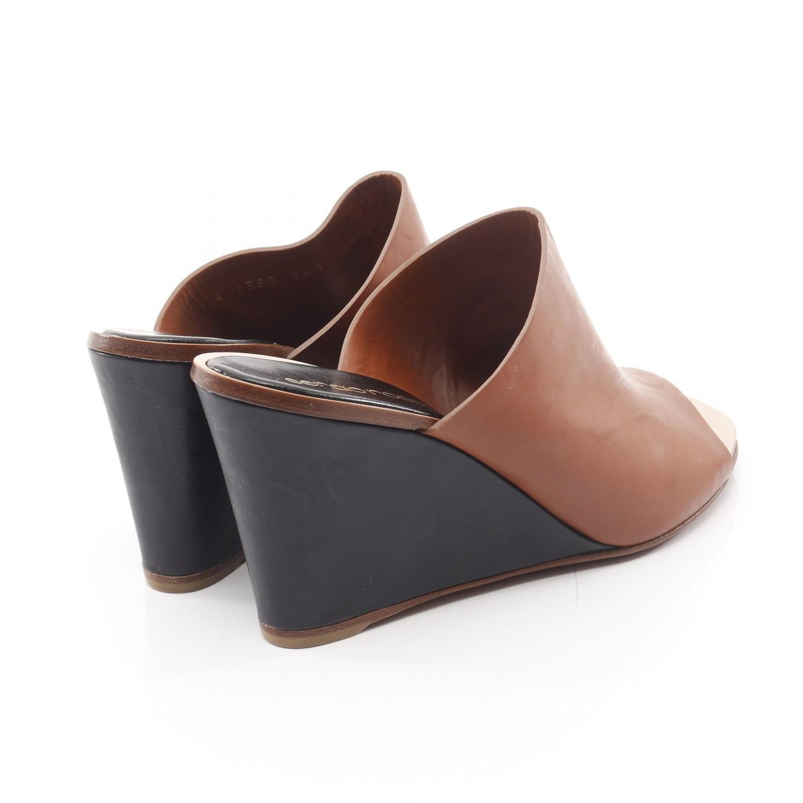 セルジオロッシ Sergio Rossi サンダル ゴールド レザー サンダル