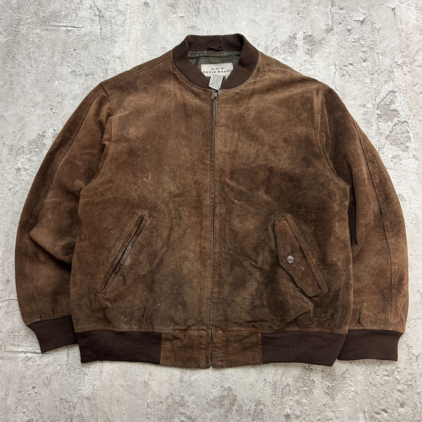 EddieBauerエディーバウアー スエードジャケットSダークブラウン エディーバウアーのスエードレザーライン。 70506型の4つポケ
