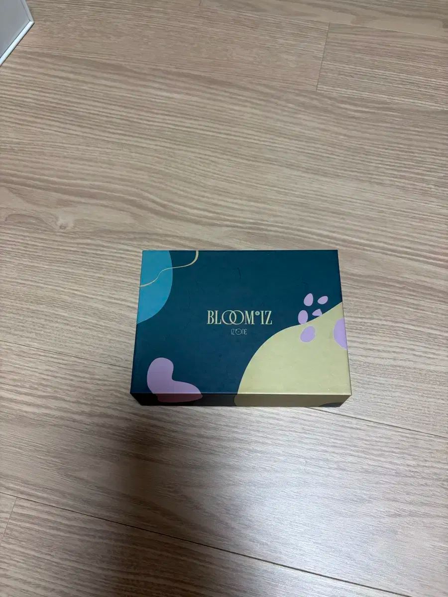 IZ*ONE(アイズワン) BLOOM*IZ アルバムキット - メルカリ