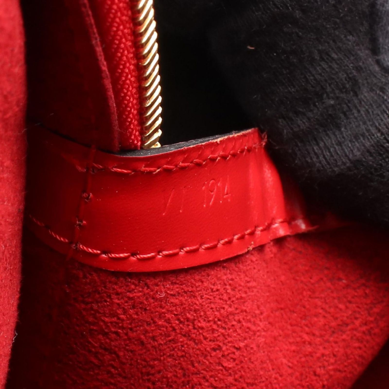 Louis Vuitton レッドショルダーバッグ LOUIS VUITTON ルイ・ヴィトン リュサック エピ カスティリアンレッド