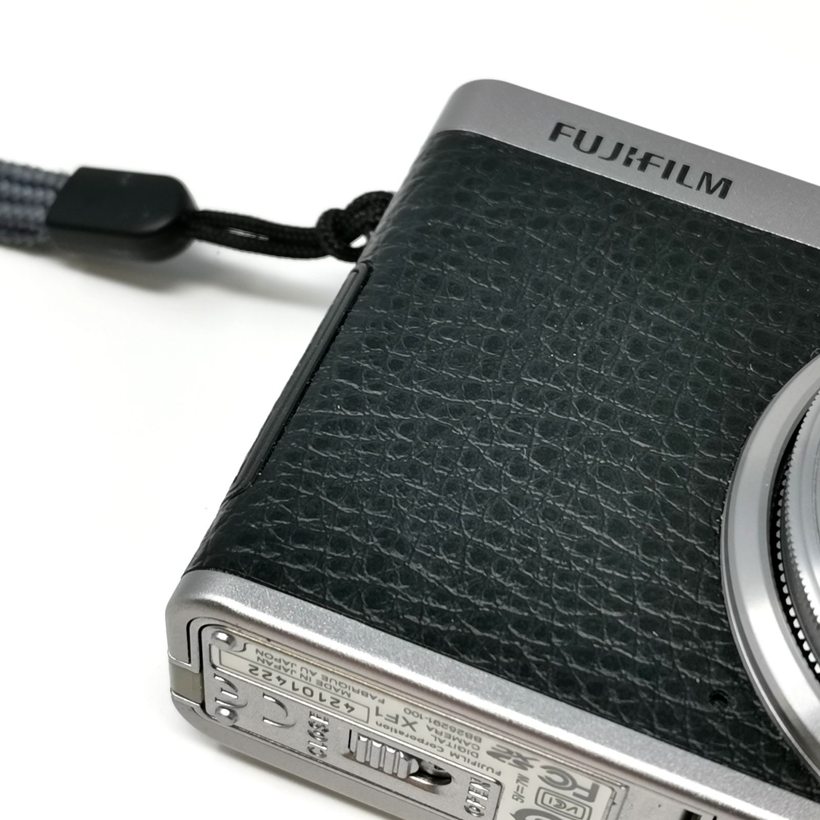 デジカメ ブラック