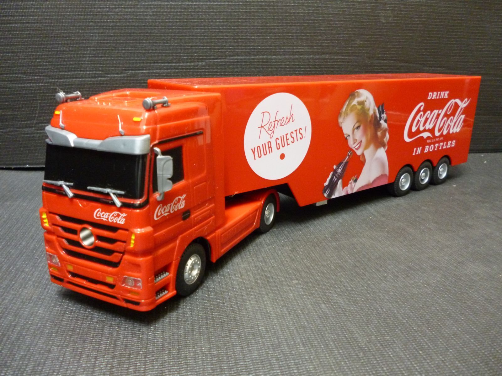 ラジコン・ドローン ジャンク品 コカ・コーラ 1/32 ラジコン トレーラー