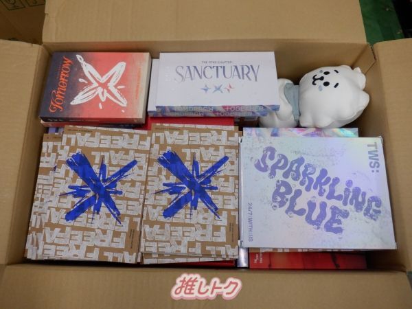 グッズ詰め合わせ】 □ アイドル 箱入りグッズセット - メルカリ